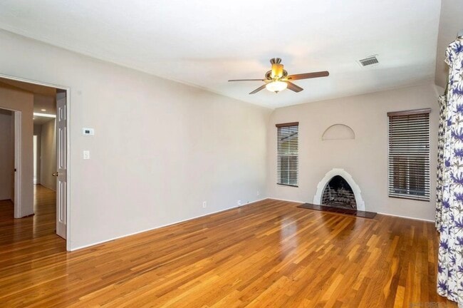 Foto del edificio - 7595 Saranac Ave