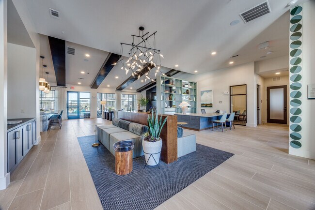 Building Photo - Trinity Sherman