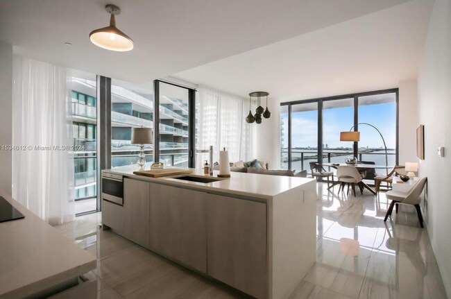Foto del edificio - 480 NE 31st St