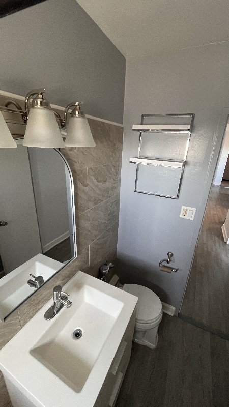 Photo - 4950 N Marine Dr Apartment