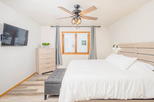 Building Photo - N307 Eastowne Ct