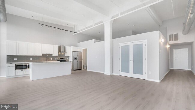 Building Photo - 444 N 4th St