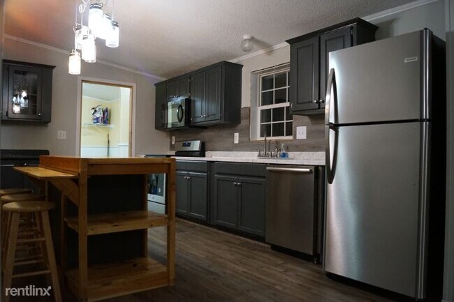 Building Photo - 4 br, 2.5 bath House - 1234 90 HIghway