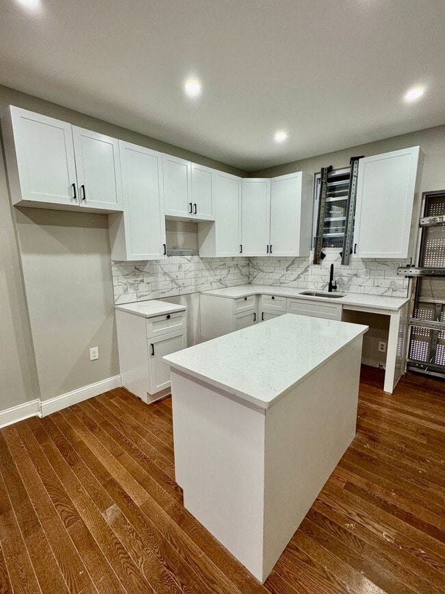 Building Photo - Spacious 3-Bedroom, 2.5-Bath Home with Cen...