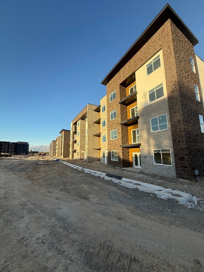 Building Photo - River Meadows Apartments