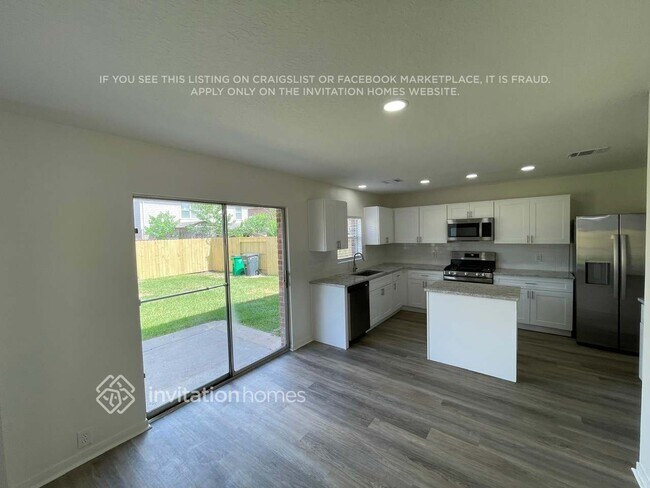 Foto del edificio - 17634 S Summit Canyon Dr