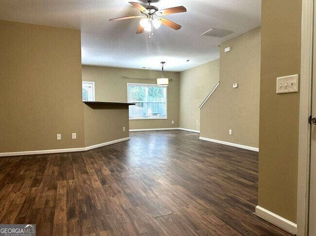 Foto del edificio - 538 Oakside Pl
