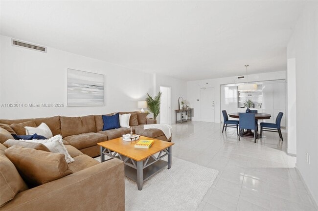 Building Photo - 10185 Collins Ave