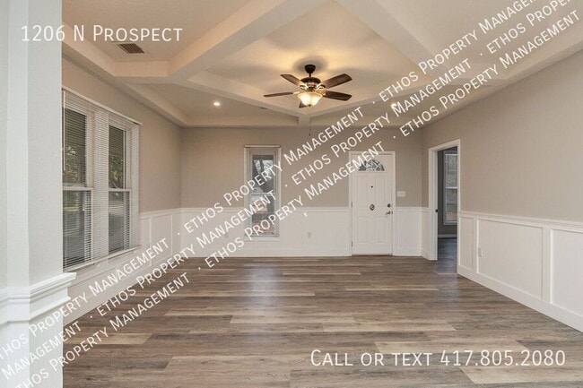 Building Photo - 1206 N Prospect-