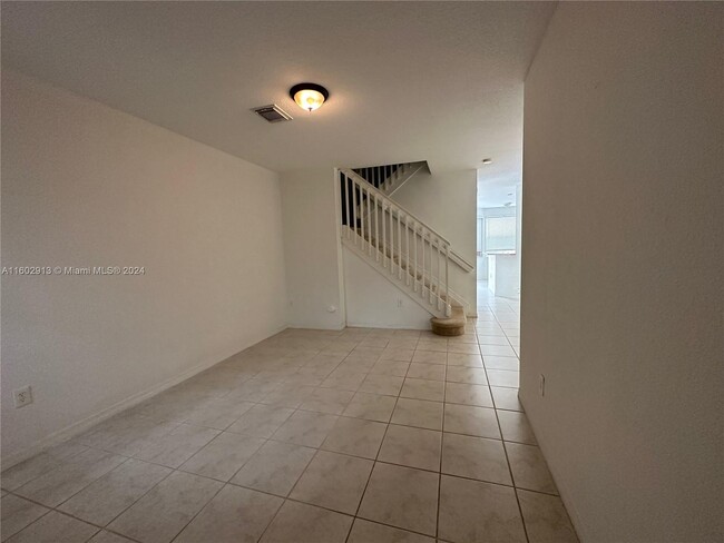 Foto del edificio - 16602 SW 78th Terrace