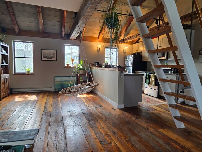 Foto del edificio - Perry Hill Partners