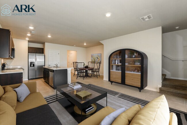 Building Photo - 15038 Wildflower Cir