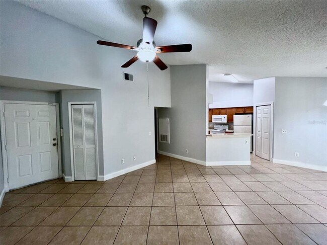 Building Photo - 4684 Sussex Terrace