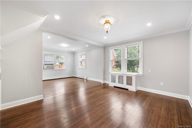 Building Photo - 524 Kimball Ave
