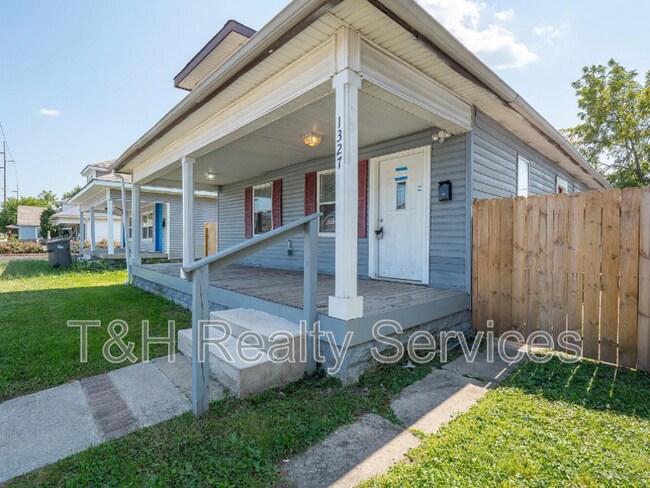 Foto del edificio - 1327 E Minnesota St