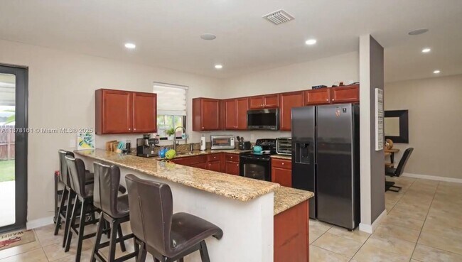 Building Photo - 4300 SW 164th Path