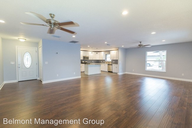 Building Photo - 3 br, 2 bath House - 742 Bistline Avenue