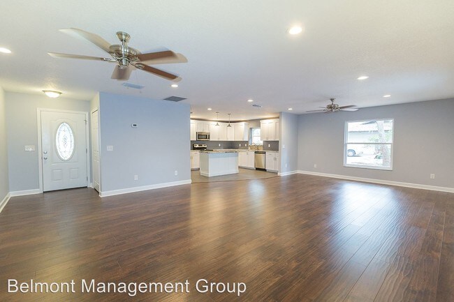 Foto del edificio - 3 br, 2 bath House - 742 Bistline Avenue