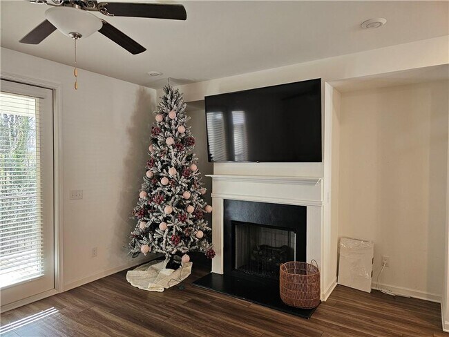 Foto del edificio - 3529 Settlement Rd