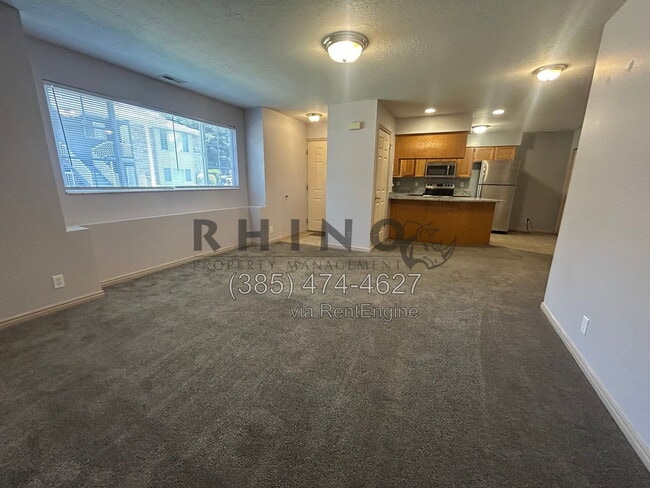 Building Photo - 370 W 4900 S