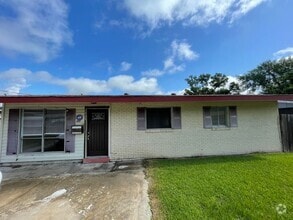 Building Photo - 1409 Sunset Dr