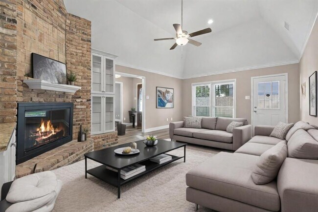 Foto del edificio - 6530 Bayonne Dr