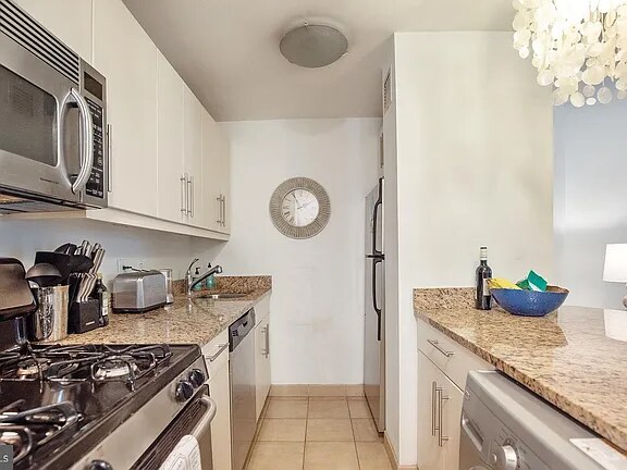 Foto del edificio - 225 S 18th St