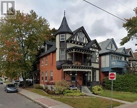 Building Photo - 607 MacLaren St