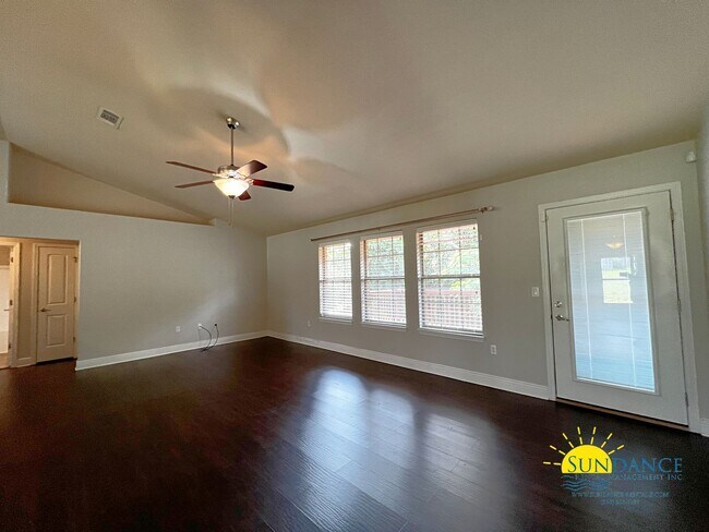 Foto del edificio - Lovely 3-Bedroom Home in South Crestview!