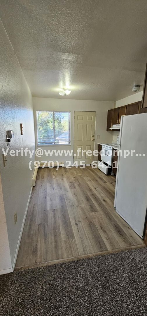 Foto del edificio - 2857 1/2 Elm Circle