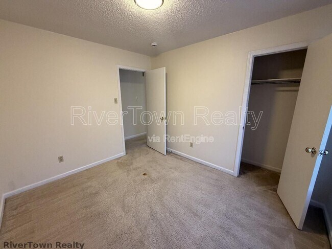 Foto del edificio - 3834 Windermere Rd