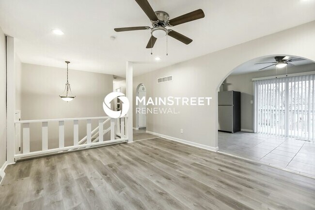 Building Photo - 3 Bedroom Pet-Friendly Home in Raytown, MO with Main Street Renewal