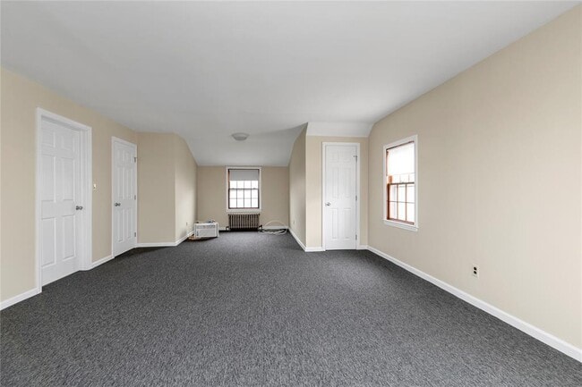 Building Photo - 66 Denton Ave