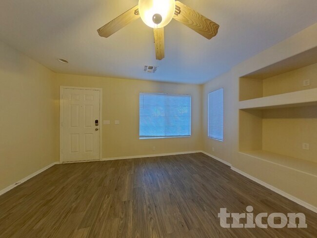 Foto del edificio - 1388 S Portland Ave