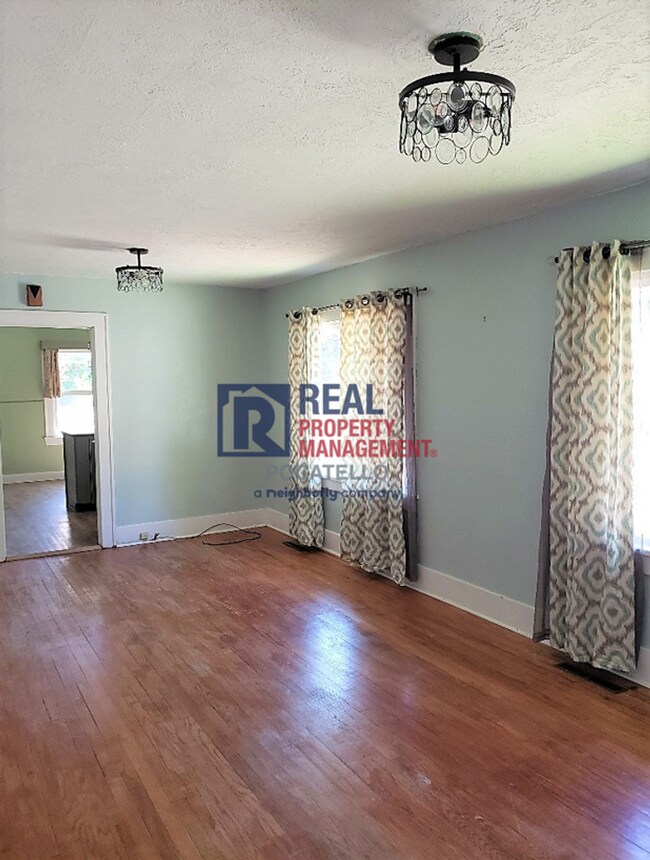 Foto del edificio - 605 S 11th Ave