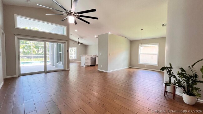 Foto del edificio - 1627 Oak Berry Cir