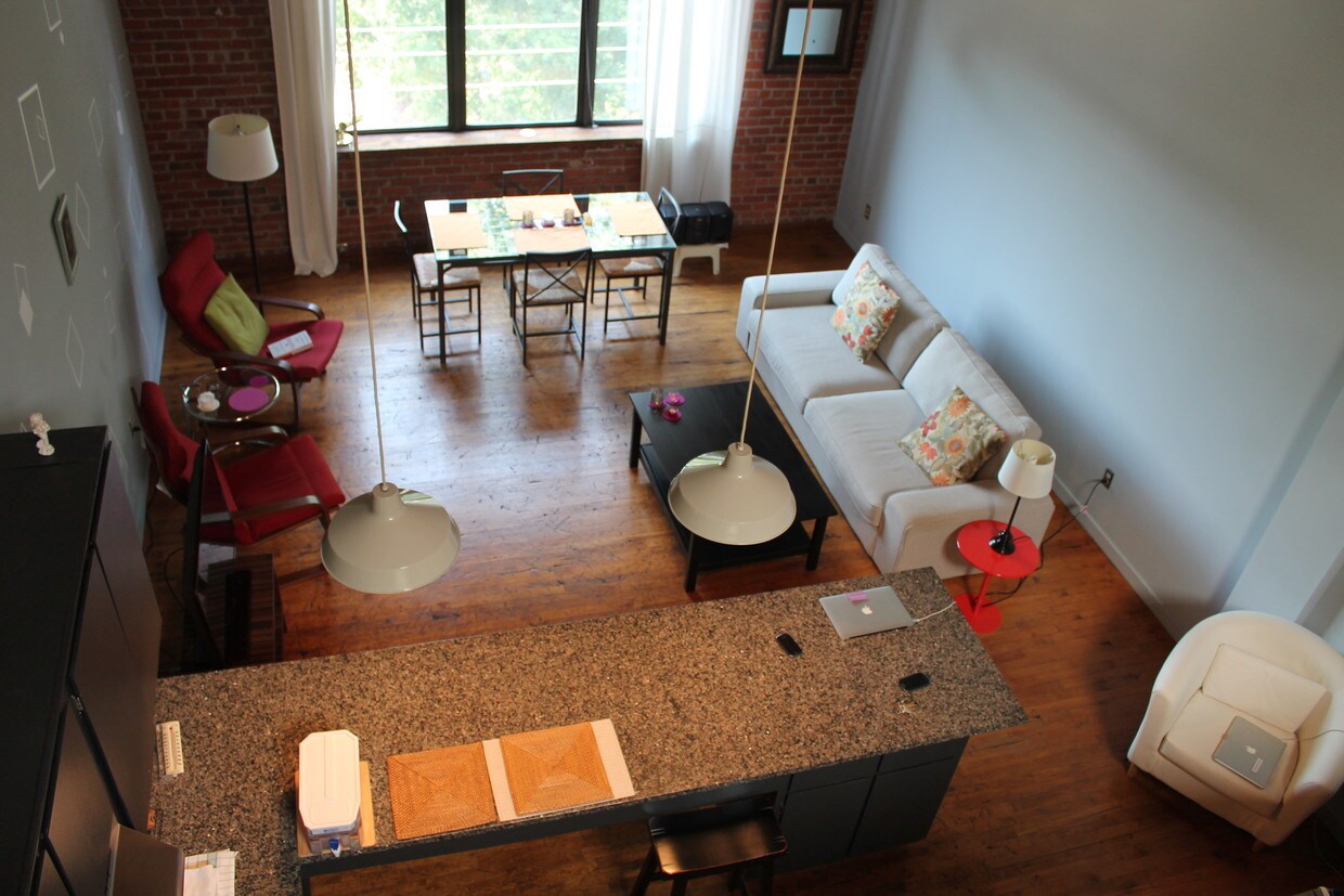 Foto principal - 500 N Duke St