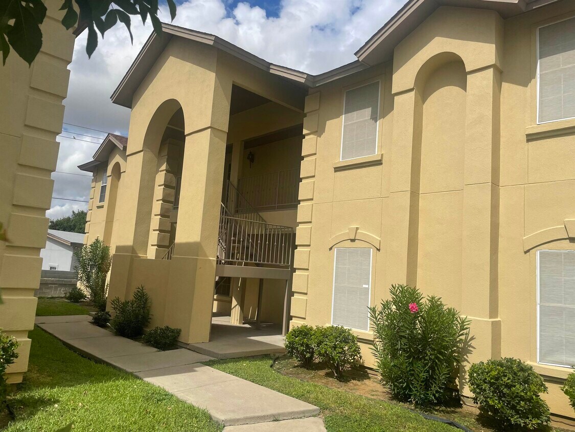 Primary Photo - 9804 Cantera Ct