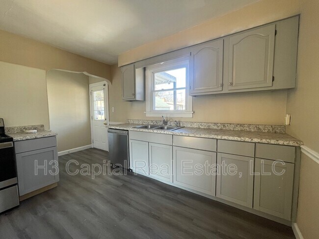Foto del edificio - 711 N 28th St