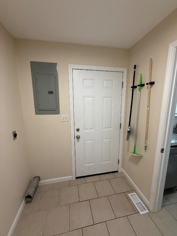 Building Photo - 104 Millard St