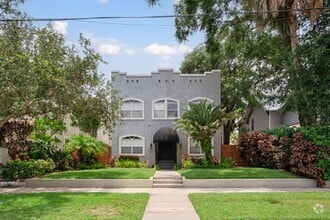 Building Photo - 209 S Westland Ave