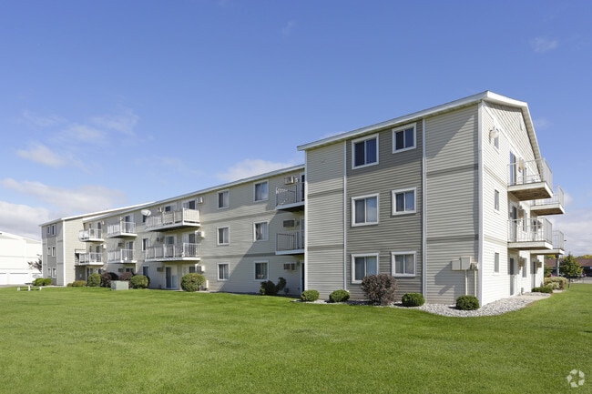 Building Photo - Windwood Estates