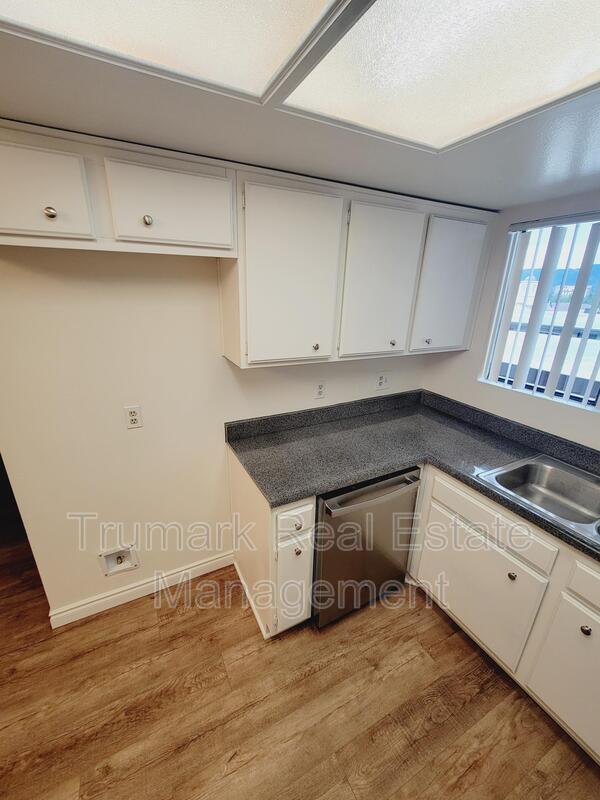 Foto del edificio - 553 E Orange Grove Ave