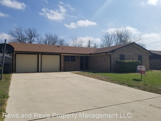 Building Photo - 3 br, 2 bath House - 1710 KANGAROO AVE
