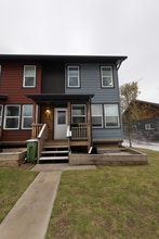 Building Photo - 10507-10122 122 Ave NW