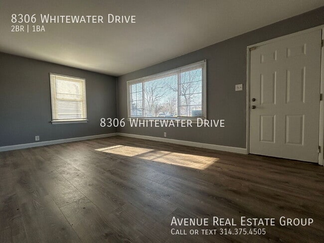 Foto del edificio - 8306 Whitewater Dr