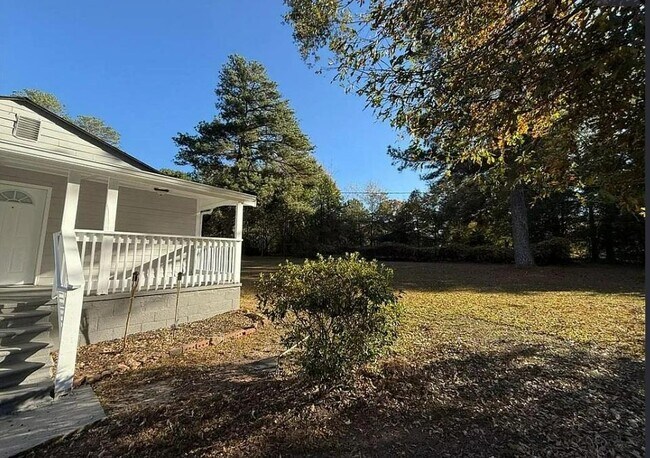 Building Photo - 221 Sheppard Pl