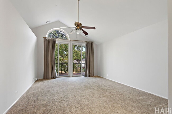 Foto del edificio - 434 Cromwell Cir