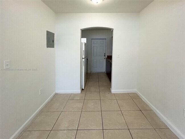 Foto del edificio - 1255 SW 6th St