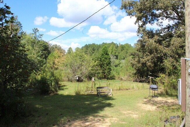 Building Photo - 2799 Woodmont Dr